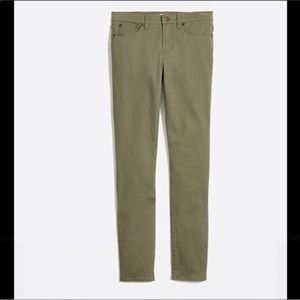 J. Crew Factory Midrise Skinny Pant in Fatigue Green Size 26